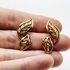 Vintage Gold Tone Double Stylized Leaves Pierced Earrings Long Chic Open Work